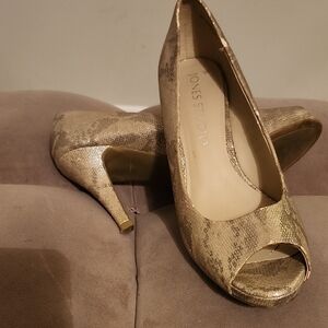 Jones Studio Gold Peep Toe Heels